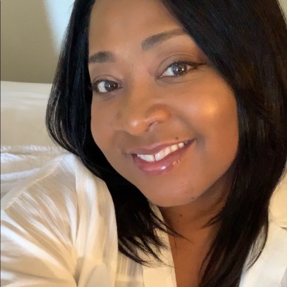 Meet your Posher, Annette